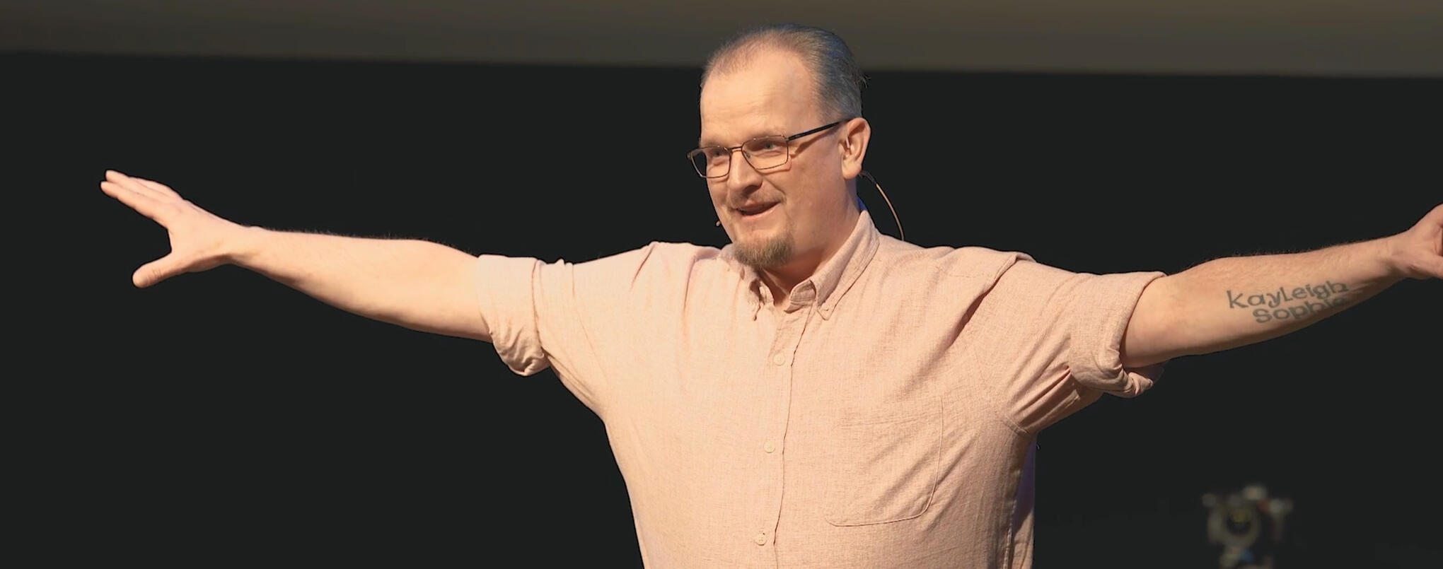 Stuart Wedge Profile