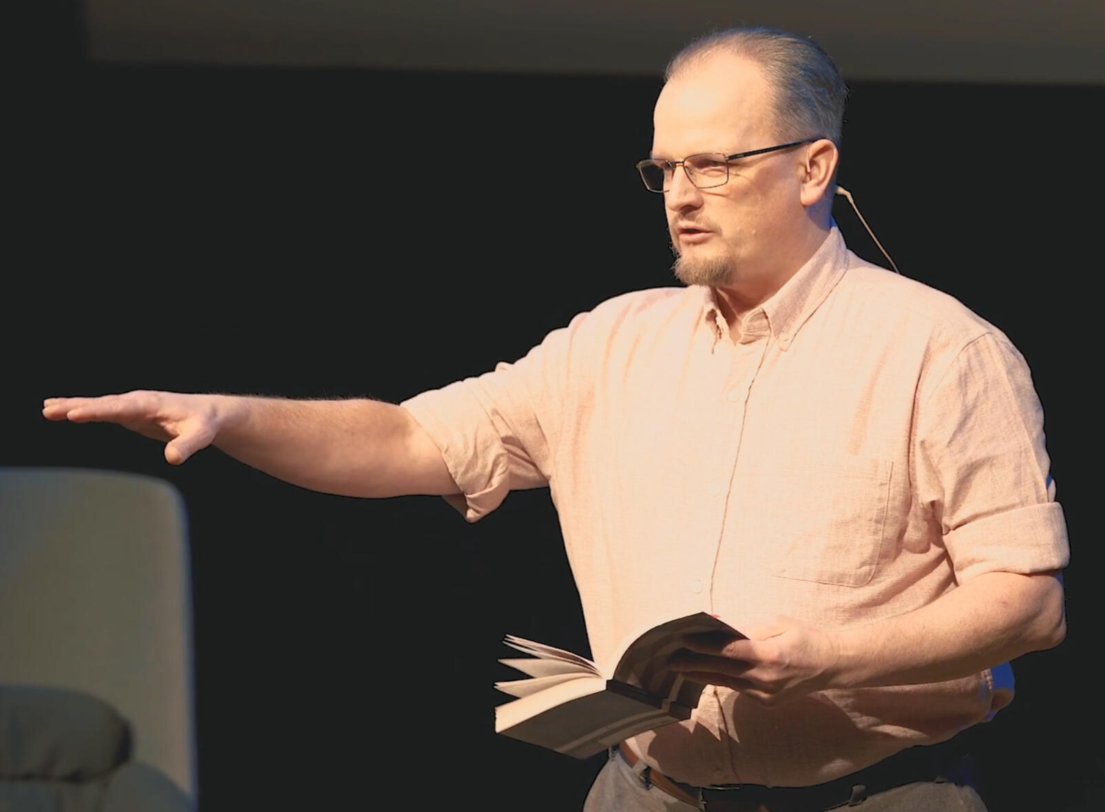 Stuart Wedge Speaking